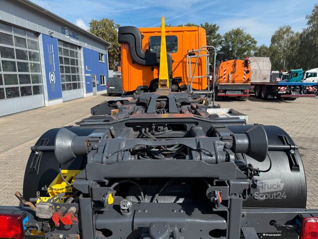 Outro SCANIA G410 4x4 Abrollkip Palfinger + Winterdienst