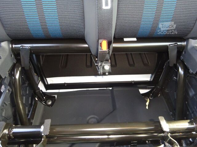 Bestelwagen FORD Transit Custom 320L1 Sport 4x4 Aut. AHK Standhz
