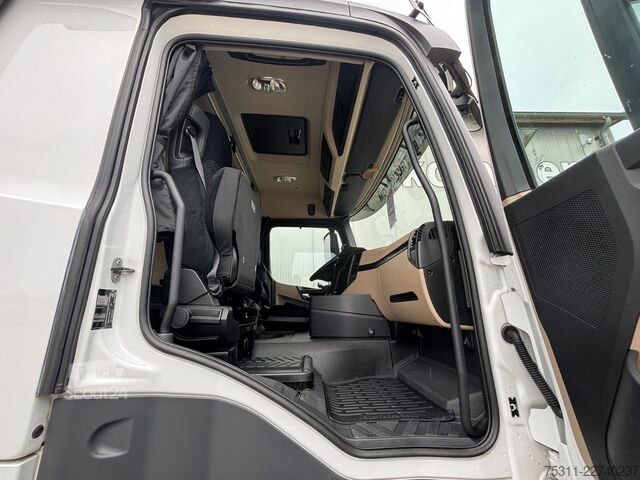 Planbil med presenning MERCEDES-BENZ Actros 2542 6x2 Lenk*HIAB 158 D-3 Kran*Funk*HU27