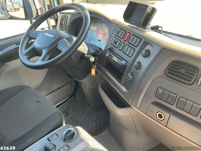Autotransporter DAF LF 180 Euro 6 Autotransporter met oprijplaten J...