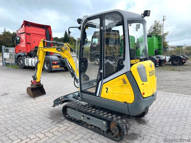 Miniekskavators NEUSON ET 18 / Schnellwechsler / Schaufel
