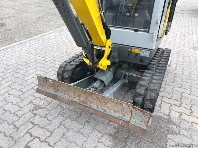 Miniekskavators NEUSON ET 18 / Schnellwechsler / Schaufel