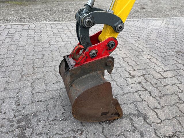 Miniekskavators NEUSON ET 18 / Schnellwechsler / Schaufel