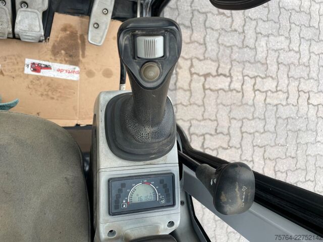 Miniekskavators NEUSON ET 18 / Schnellwechsler / Schaufel