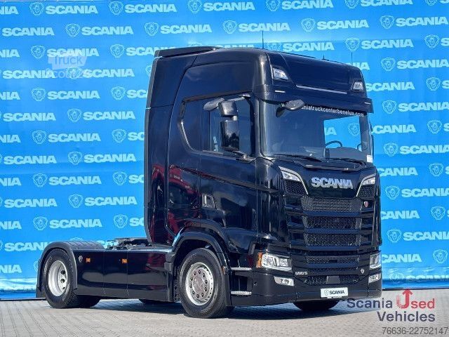 Tractor estándar Scania S 590 A4x2NA RETARDER V8 DIFF-L LED