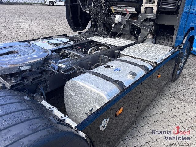 Tractor estándar Scania S 590 A4x2NA RETARDER V8 DIFF-L LED
