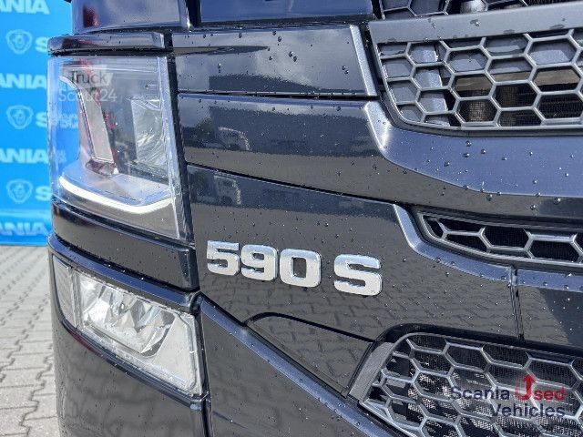 Tractor estándar Scania S 590 A4x2NA RETARDER V8 DIFF-L LED