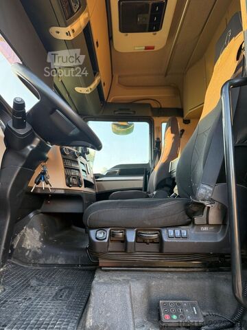 Autocamion pentru transport bușteni MAN TGS 26.510