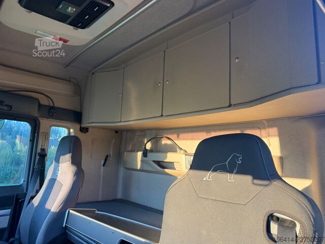 Autocamion pentru transport bușteni MAN TGS 26.510