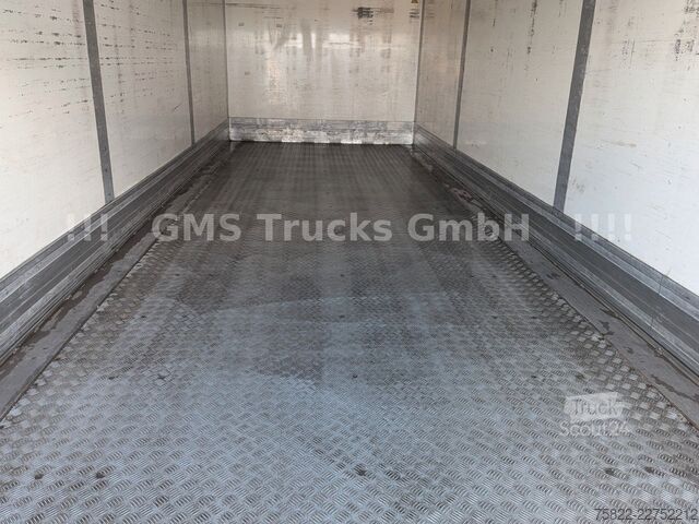 Camion frigorific MERCEDES-BENZ Atego 1324 / NUR135km / TÜV 04-27 / 7,3m +LBW