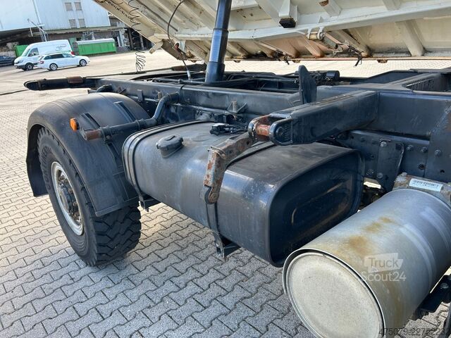 Dreiseitenkipper LKW MAN TGM 18.250 BB / 4x4 / Hiab 099 Funk Greifer