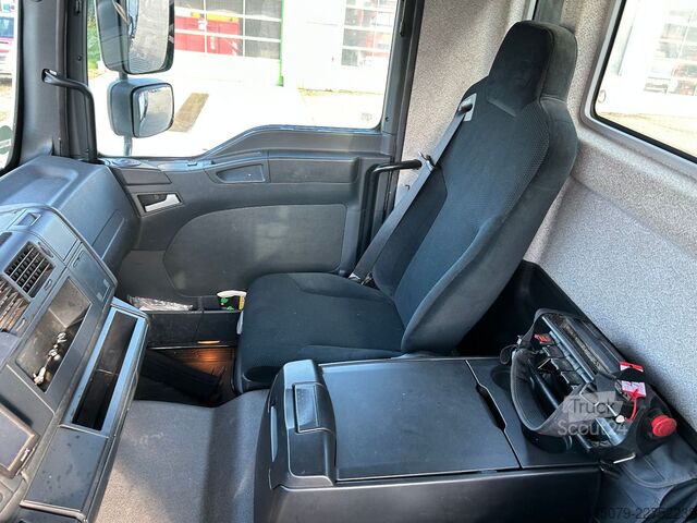 Dreiseitenkipper LKW MAN TGM 18.250 BB / 4x4 / Hiab 099 Funk Greifer
