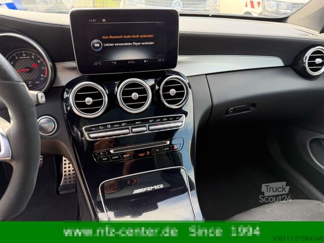 Skåpbil MERCEDES-BENZ C 63 AMG Coupe V8 Pano/ Burmester/SportAbg
