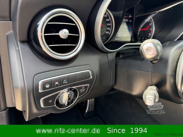 Skåpbil MERCEDES-BENZ C 63 AMG Coupe V8 Pano/ Burmester/SportAbg