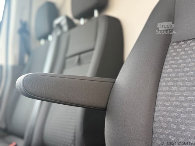 Furgoneta de caja alta FORD TRANSIT 350 L3H3 130 PS NEUWERTIG AHK Kamera AIR