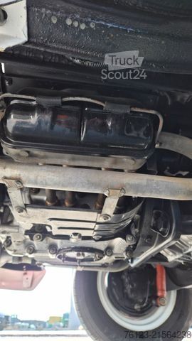 Minibus VW T 1 Samba mit Safarifenster