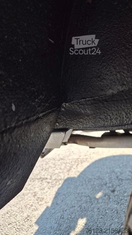 Minibus VW T 1 Samba mit Safarifenster