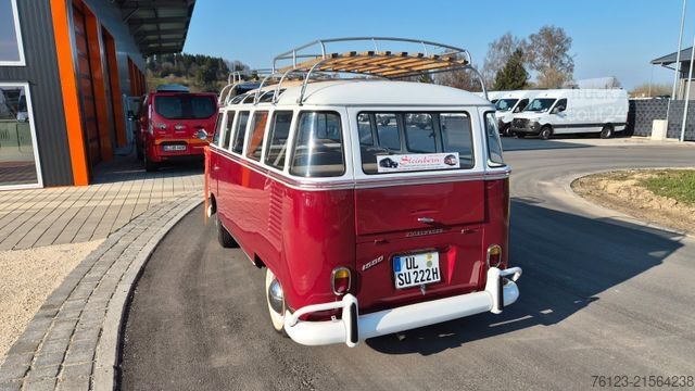 Minibus VW T 1 Samba mit Safarifenster