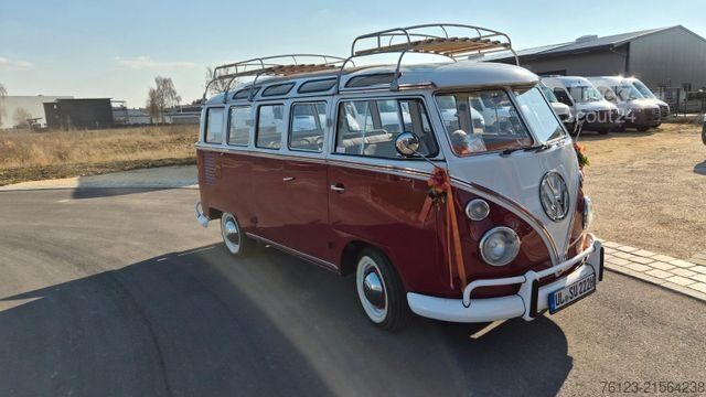 Minibus VW T 1 Samba mit Safarifenster