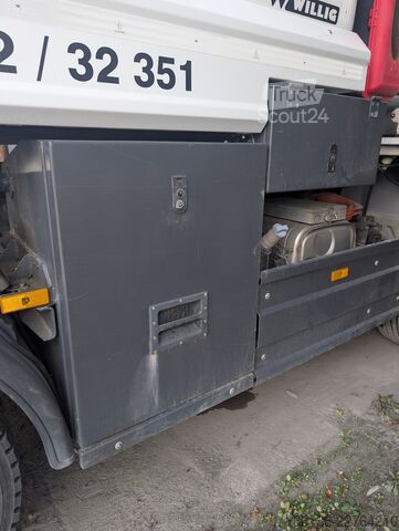 Tartálykocsi Mercedes-Benz LKW Tankfahrzeug MB Atego