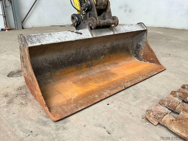 Pásový bagr Komatsu PC 118 MR-8