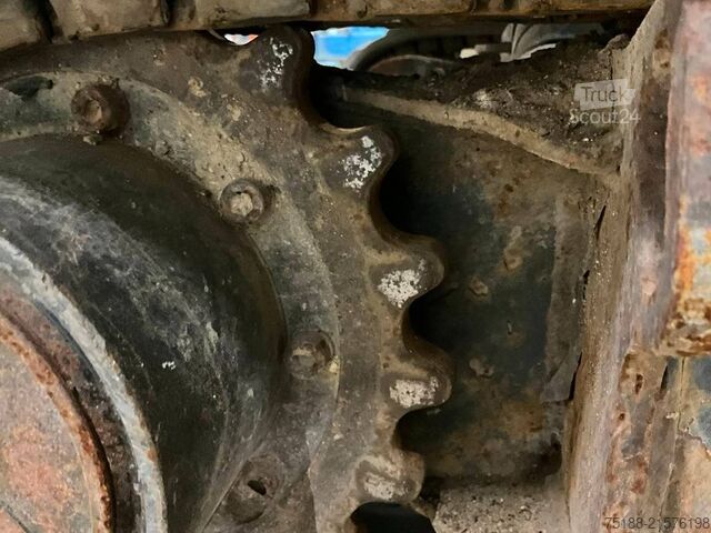 Minikotró Bobcat E 17