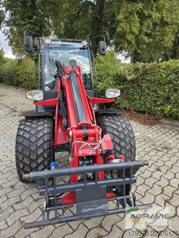 Chargeuse de cour Schäffer 4670 T KABINE