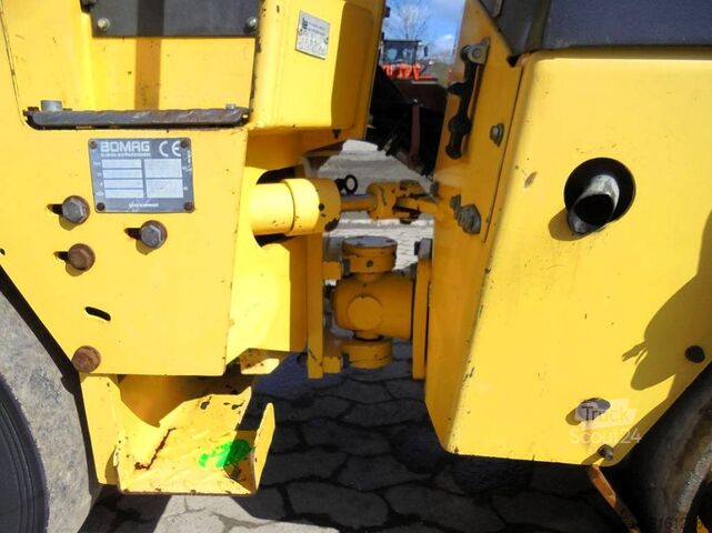 Kombinovani valjak Bomag BW 90 AC-2