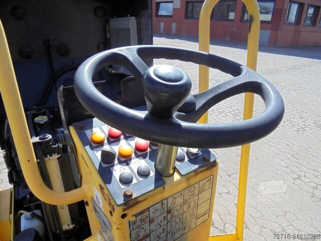 Kombinovani valjak Bomag BW 90 AC-2