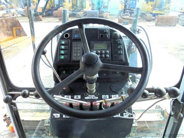 дорожній грейдер HBM-Nobas BG 110 TA-2