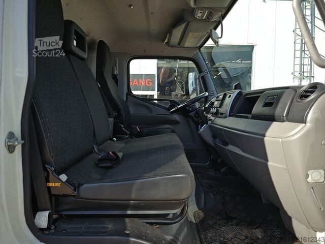 Mitsubishi FUSO Canter automatic, air conditioning, SAXAS box body, tail lift Mitsubishi FUSO