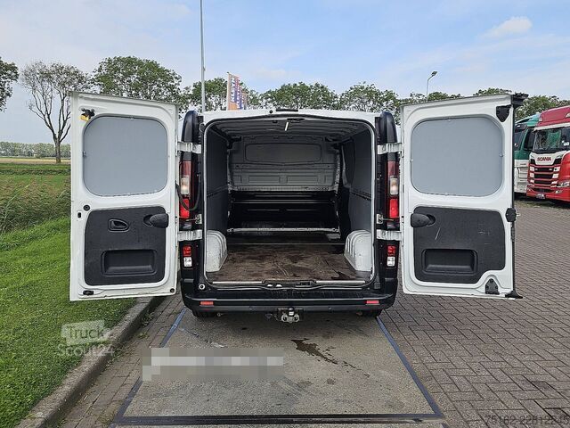 Bestelauto RENAULT TRAFIC 2.0 DCI L2H1 Airco Trekhaak