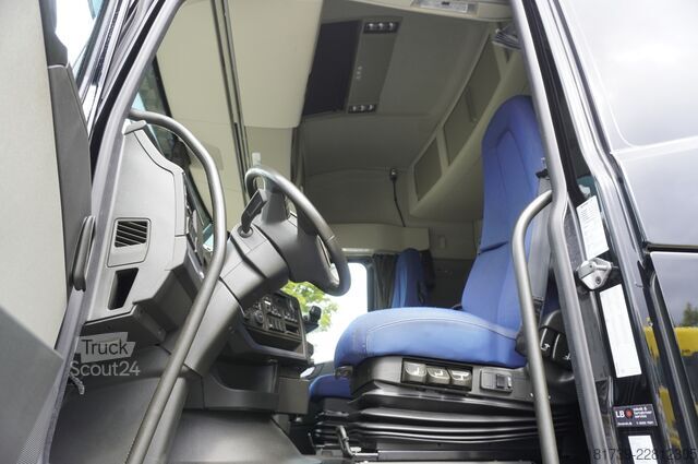 BDF Volvo FH 500 6x2 / 180 tho. km / BDF / steerin