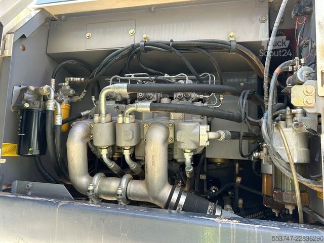 حفارة زاحفة Hitachi ZX 350 LC-5B