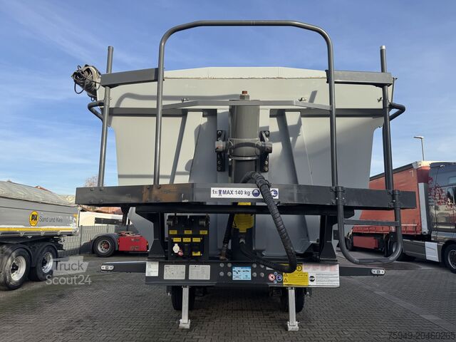 S300CX U-Rockstar 25,9 m³, zvedací náprava Stas S300CX U-Rockstar 25,9m³, Liftachse