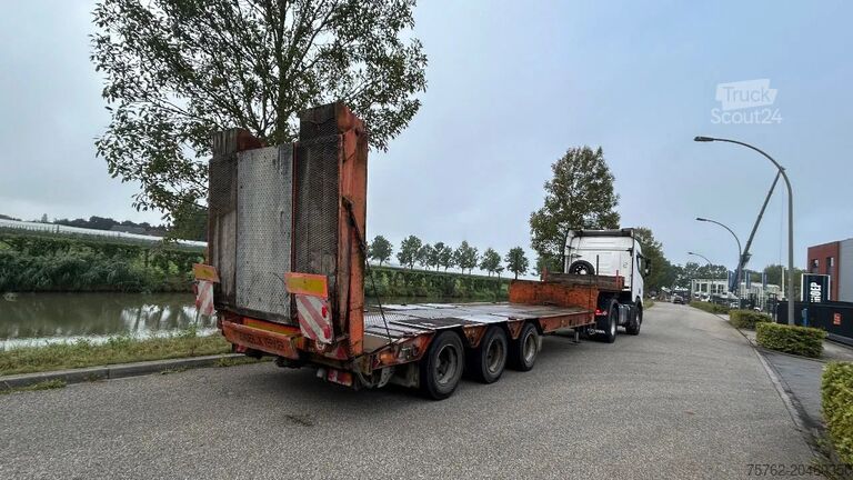 Încărcător semi-scăzut Kaiser Semi dieplader | oprijbruggen | bladgeveerd