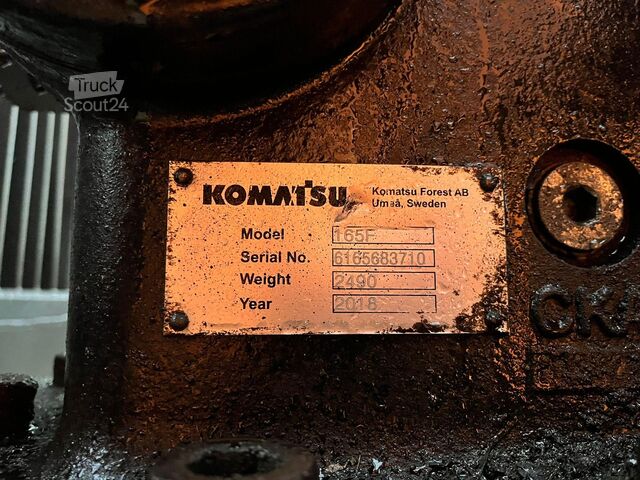 Dopravce Komatsu 895 8x8 LOADFLEX / CRANE 165F