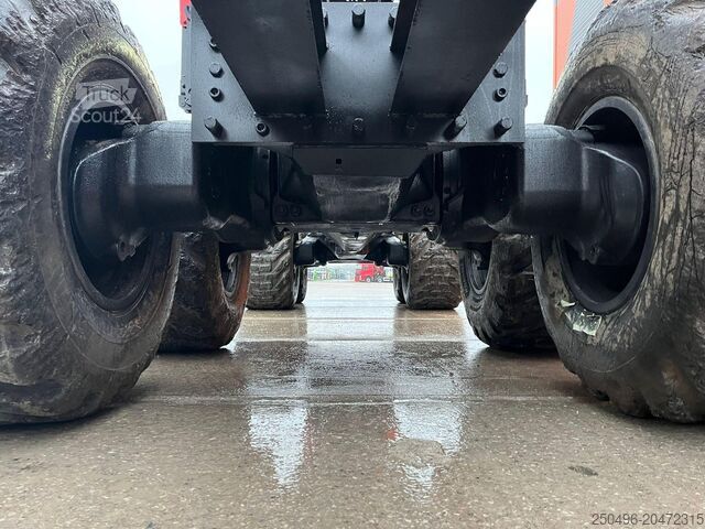 Спедитор Komatsu 895 8x8 LOADFLEX / CRANE 165F