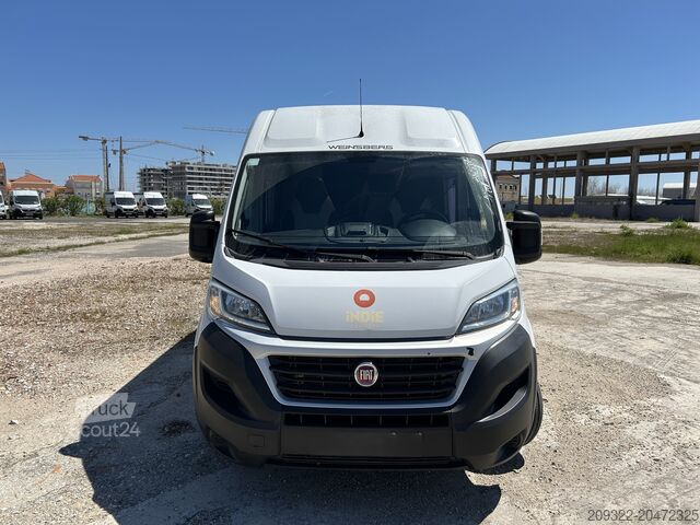 Campingvogn/autocamper Fiat Weinsberg Carabus 600 K | 4 Posti Letto | Completamente Attrezzato