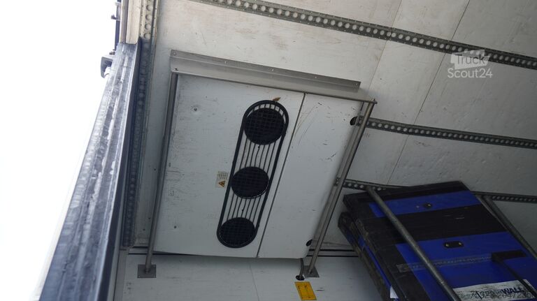 Gekoeld/bevroren transport Schmitz Cargobull 3 AXLE FRIGO TRAILER WITH THERMO KING SLX I BI-...
