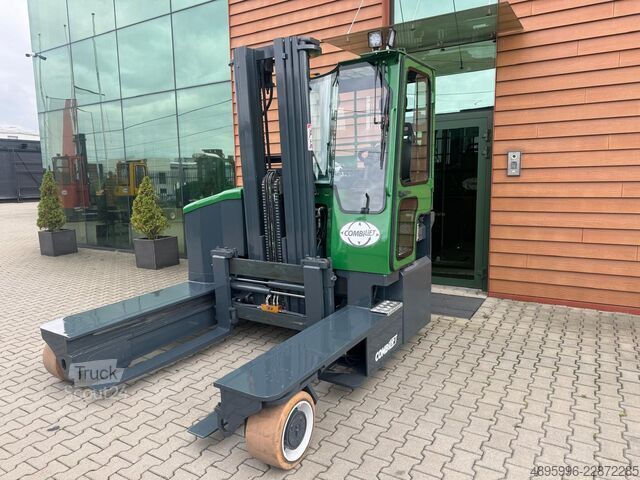 Stivuitor cu patru direcții Combilift C4500 /Baterry 2023 year/ 3009 hours