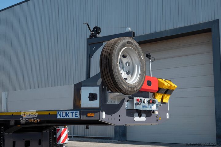 Niskopodni poluprikolica za transport građevinskih mašina Nükte Trailer 3 Axle Standard Lowbed Trailer