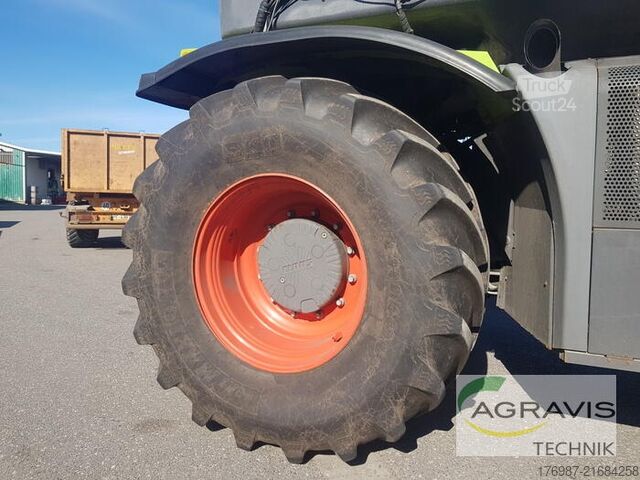 Tractor Claas XERION 4000 SADDLE TRAC