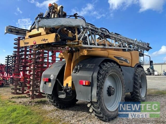 Pflanzenschutzmaschine Challenger ROGATOR 655 B