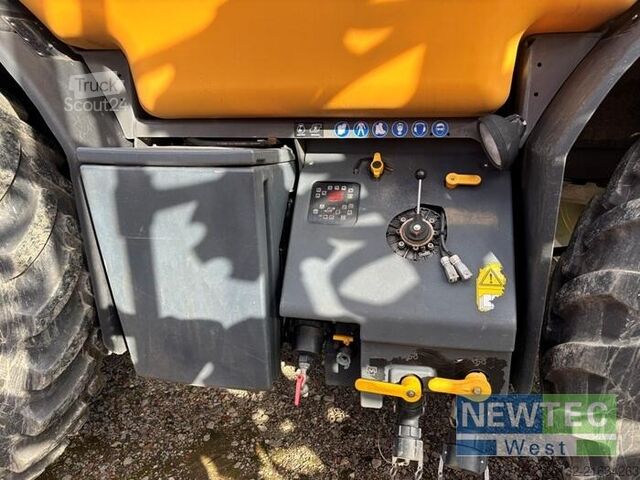 Pflanzenschutzmaschine Challenger ROGATOR 655 B