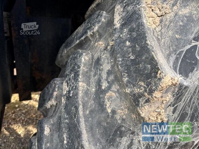 Pflanzenschutzmaschine Challenger ROGATOR 655 B