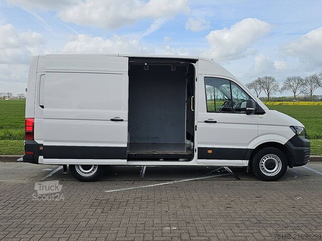High-roof van VOLKSWAGEN CRAFTER 35 2.0 L3H3 140Pk Automaat!