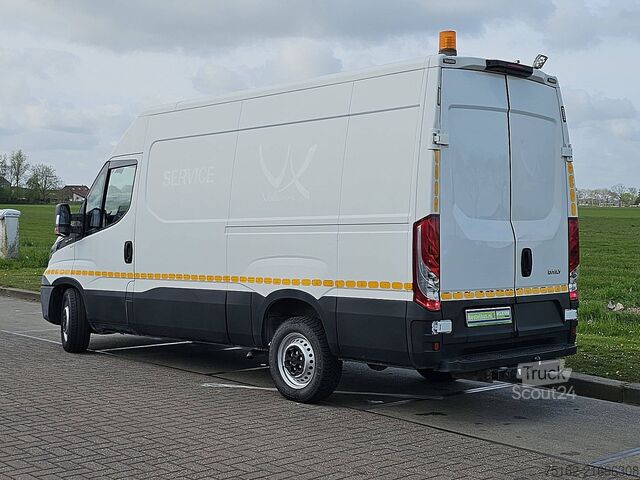 High-roof van IVECO DAILY 35 S 14