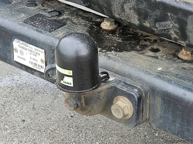 High-roof van IVECO DAILY 35S18 ac automaat EURO6