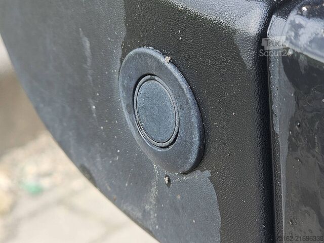 Hochdachkombi FORD TRANSIT 2.0 L2H2 Euro6 Trekhaak!